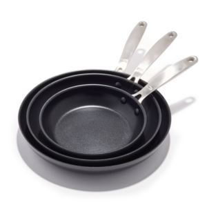 Good+Grips+Nonstick+Pro+3pc+Fy+Pan+Set