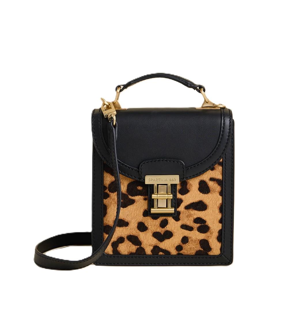 {E8659B9D-FDEB-482E-B242-4EEC4DE8CCC5}